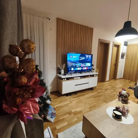 Lenka Lux Apartmans *