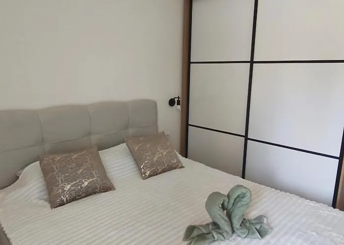 Lenka Lux Apartmans Апартаменты *